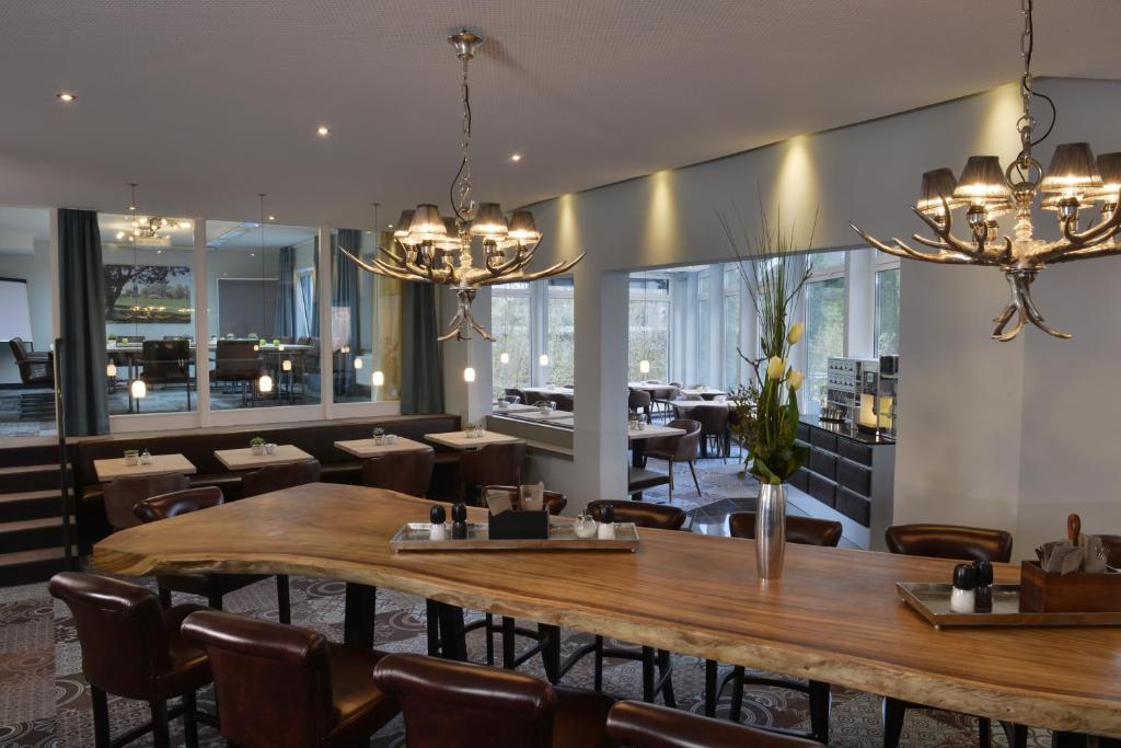hotel-uhu-garni-cologne-3 hotel uhu garni cologne dining room
