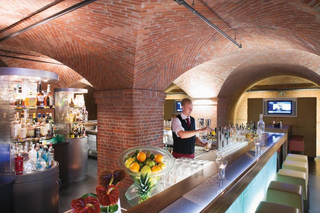 movenpick-hote-hamburg-5 movenpick hotel hamburg bar