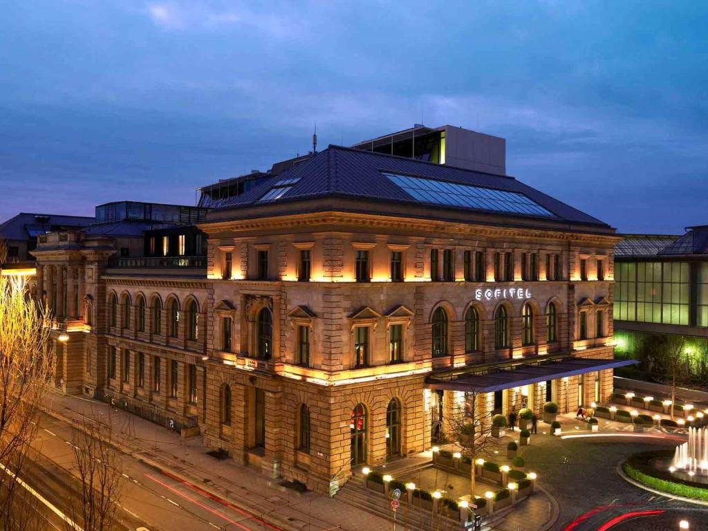 sofitel munich bayerpost building