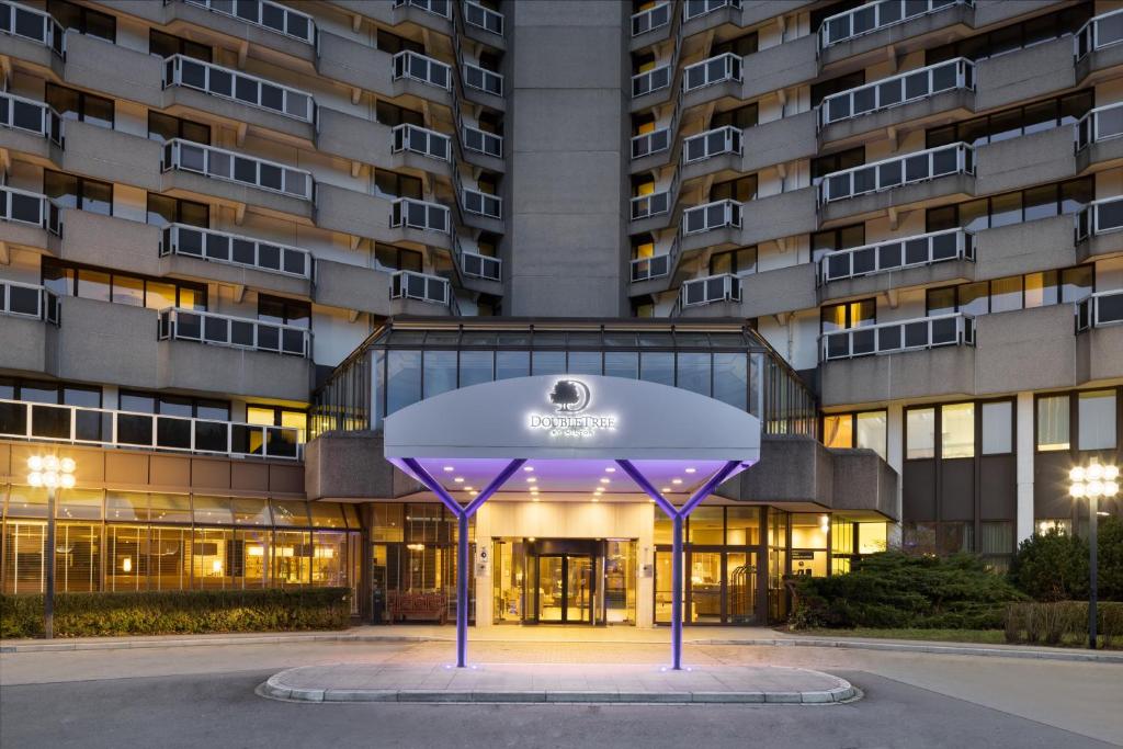 double tree by hilton luxembourg building