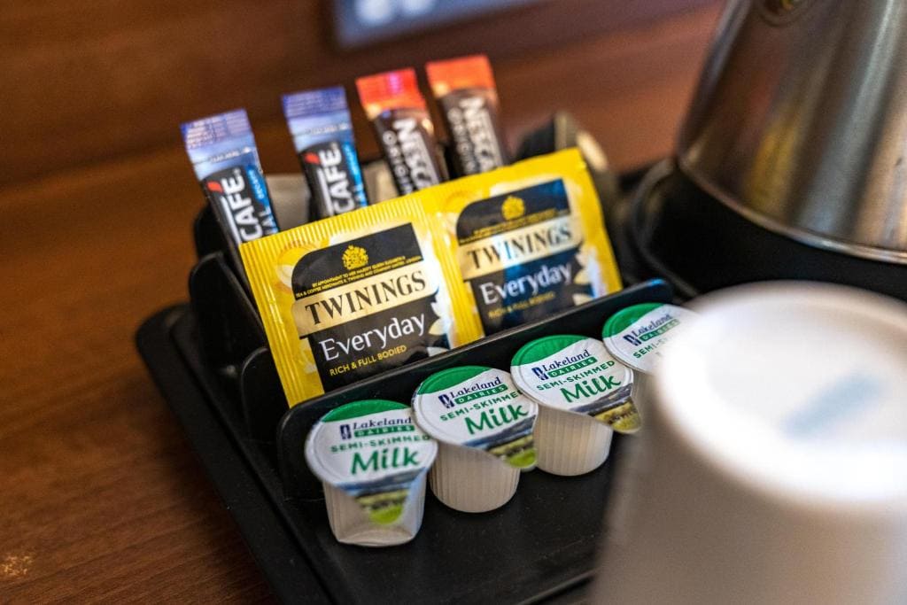 heeton-concept-hotel-liverpool-6 heeton concept hotel liverpool tea coffee maker